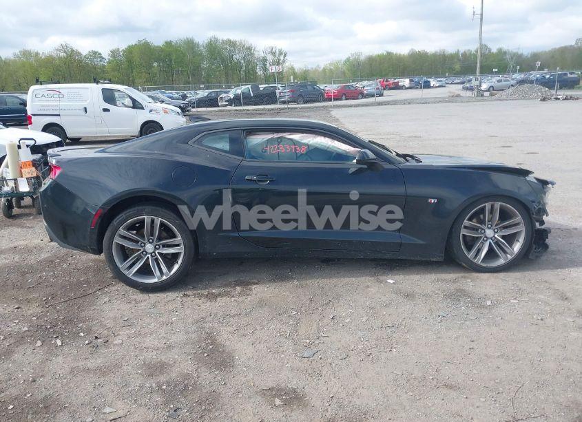 Photo 14 of 2017 Chevrolet Camaro 1LT (VIN 1G1FB1RS0H0200251)