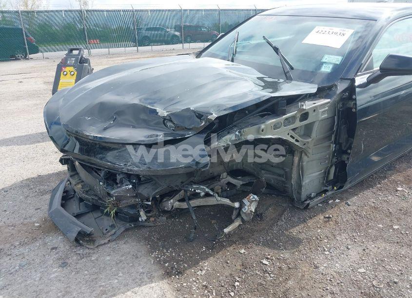 Photo 6 of 2017 Chevrolet Camaro 1LT (VIN 1G1FB1RS0H0200251)