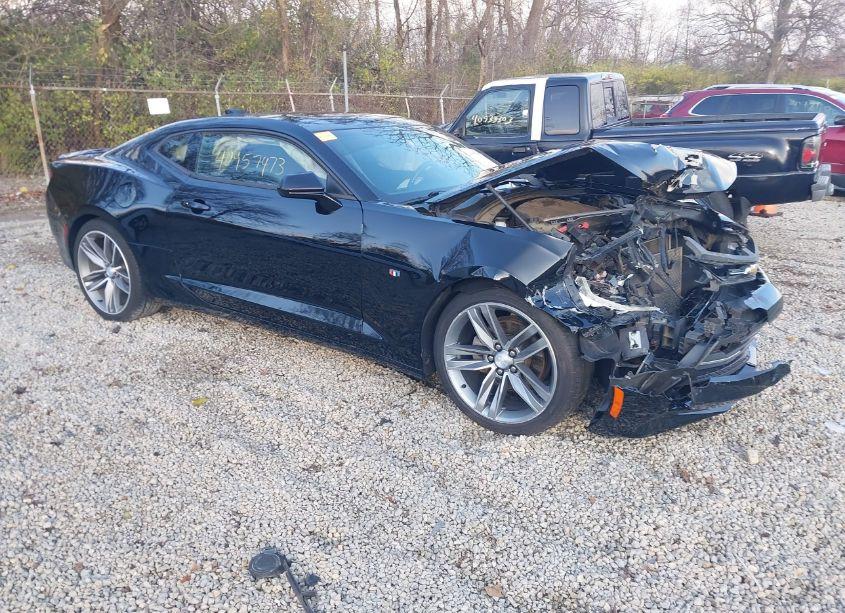 2018 Chevrolet Camaro 1LT (VIN 1G1FB1RS0J0114668) main photo