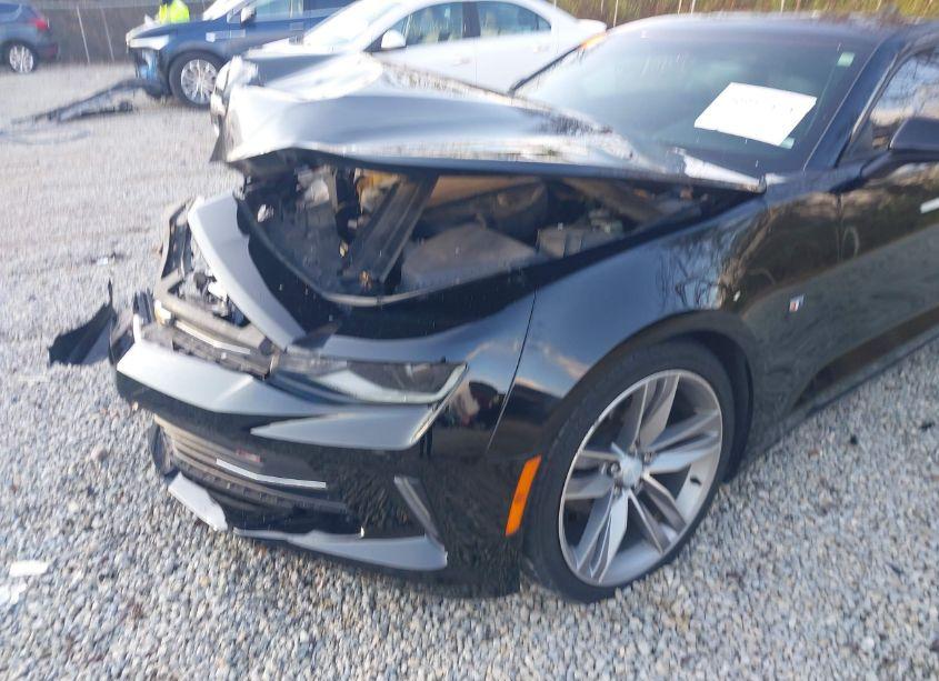 Photo 17 of 2018 Chevrolet Camaro 1LT (VIN 1G1FB1RS0J0114668)