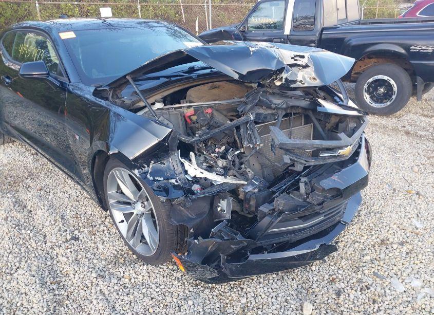 Photo 6 of 2018 Chevrolet Camaro 1LT (VIN 1G1FB1RS0J0114668)