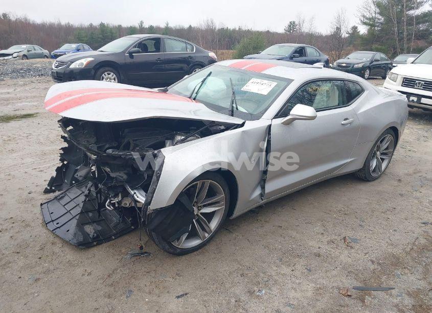 Photo 2 of 2018 Chevrolet Camaro 1LT (VIN 1G1FB1RS0J0159125)
