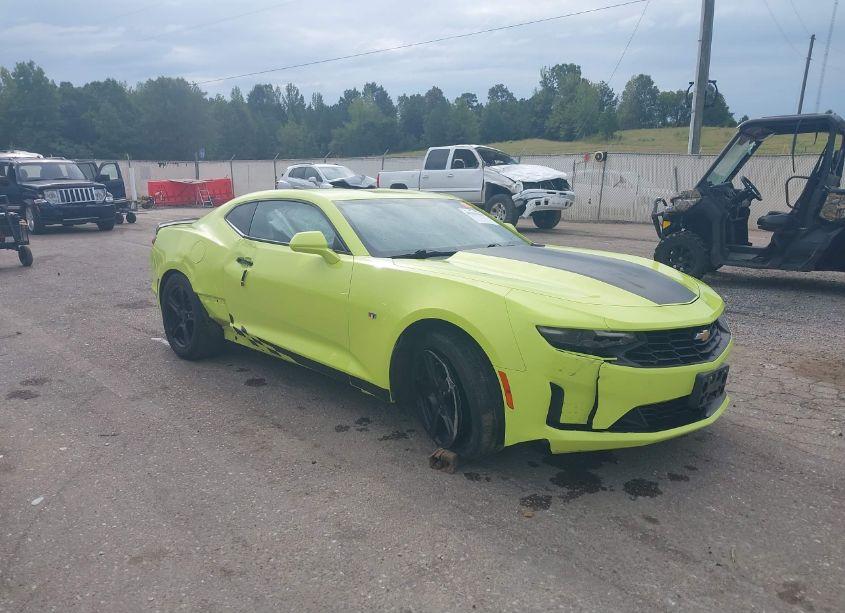 2019 Chevrolet Camaro 1LT (VIN 1G1FB1RS0K0152225) main photo