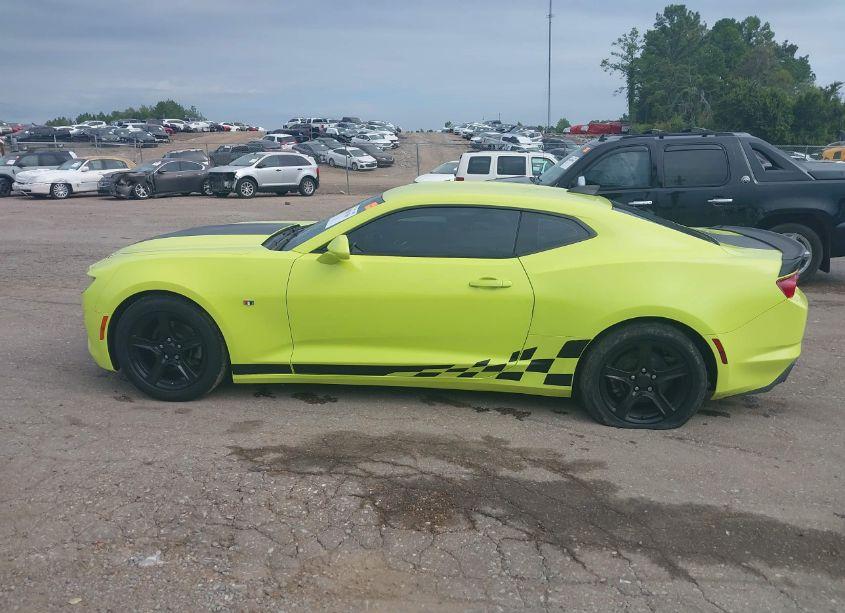 Photo 14 of 2019 Chevrolet Camaro 1LT (VIN 1G1FB1RS0K0152225)