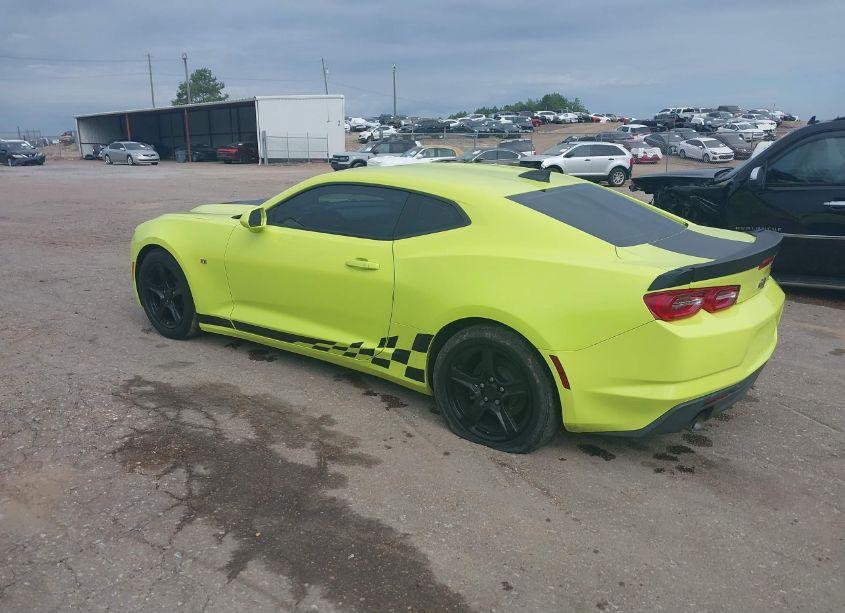 Photo 3 of 2019 Chevrolet Camaro 1LT (VIN 1G1FB1RS0K0152225)