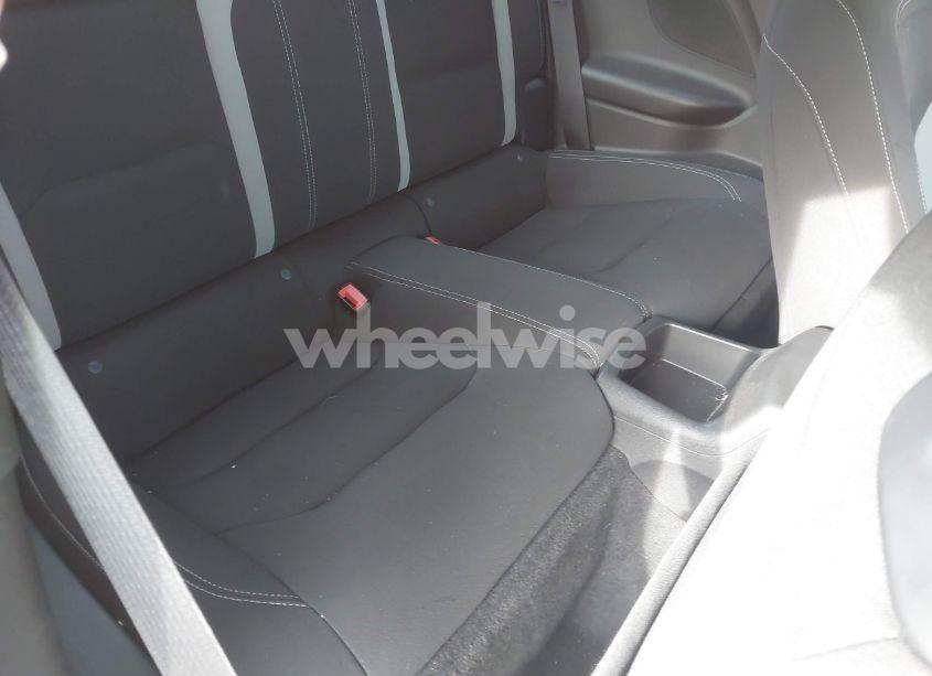 Photo 8 of 2021 Chevrolet Camaro RWD 1LT (VIN 1G1FB1RS0M0139221)