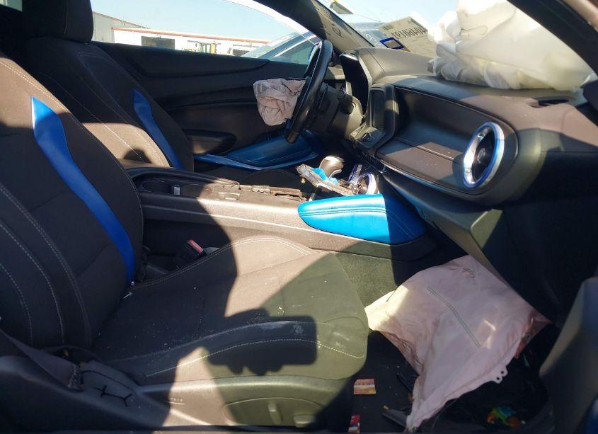 Photo 5 of 2016 Chevrolet Camaro 1LT (VIN 1G1FB1RS1G0134615)