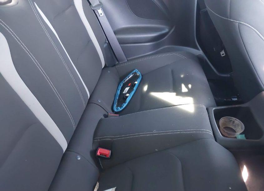 Photo 8 of 2016 Chevrolet Camaro 1LT (VIN 1G1FB1RS1G0134615)