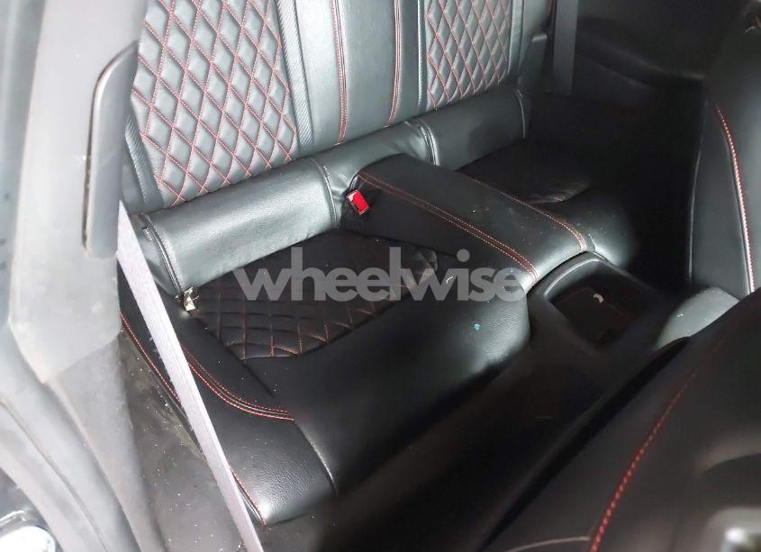 Photo 8 of 2016 Chevrolet Camaro 1LT (VIN 1G1FB1RS1G0166674)