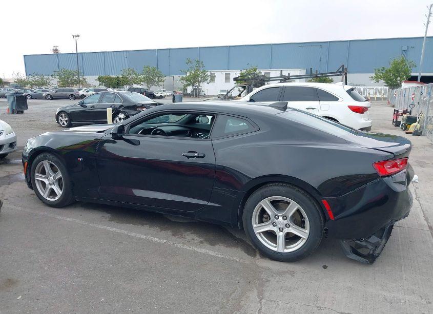 Photo 14 of 2017 Chevrolet Camaro 1LT (VIN 1G1FB1RS1H0167597)
