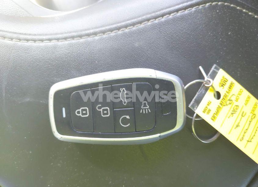 Photo 11 of 2017 Chevrolet Camaro 1LT (VIN 1G1FB1RS1H0203823)