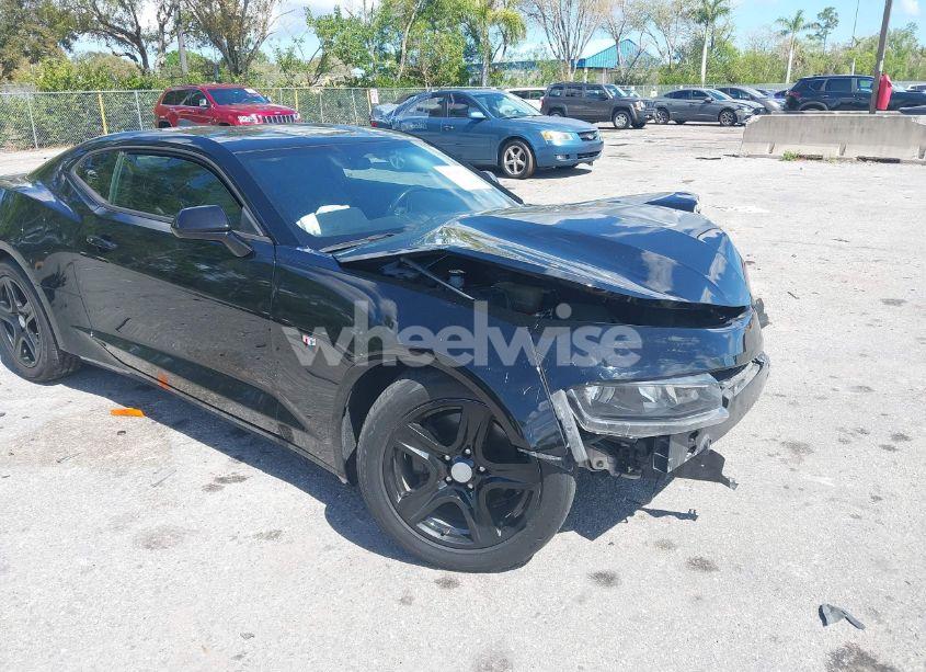 Photo 17 of 2017 Chevrolet Camaro 1LT (VIN 1G1FB1RS1H0203823)