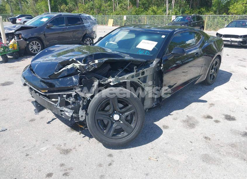 Photo 18 of 2017 Chevrolet Camaro 1LT (VIN 1G1FB1RS1H0203823)