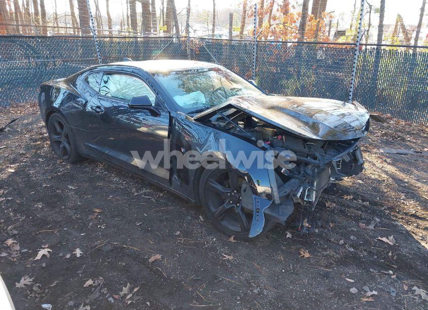 2017 Chevrolet Camaro 1LT (VIN 1G1FB1RS1H0210271) main photo