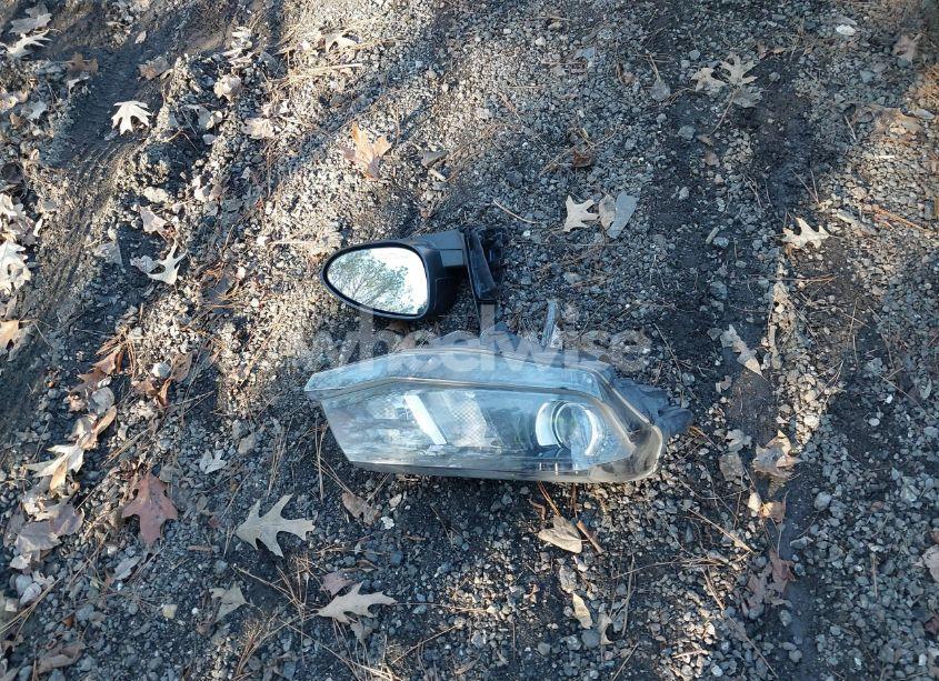 Photo 12 of 2017 Chevrolet Camaro 1LT (VIN 1G1FB1RS1H0210271)