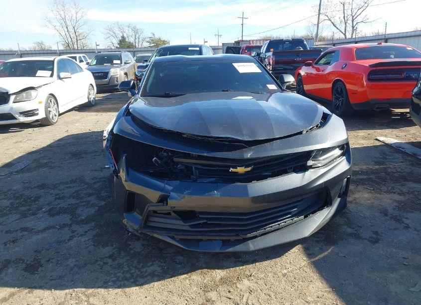 Photo 6 of 2018 Chevrolet Camaro 1LT (VIN 1G1FB1RS1J0134783)
