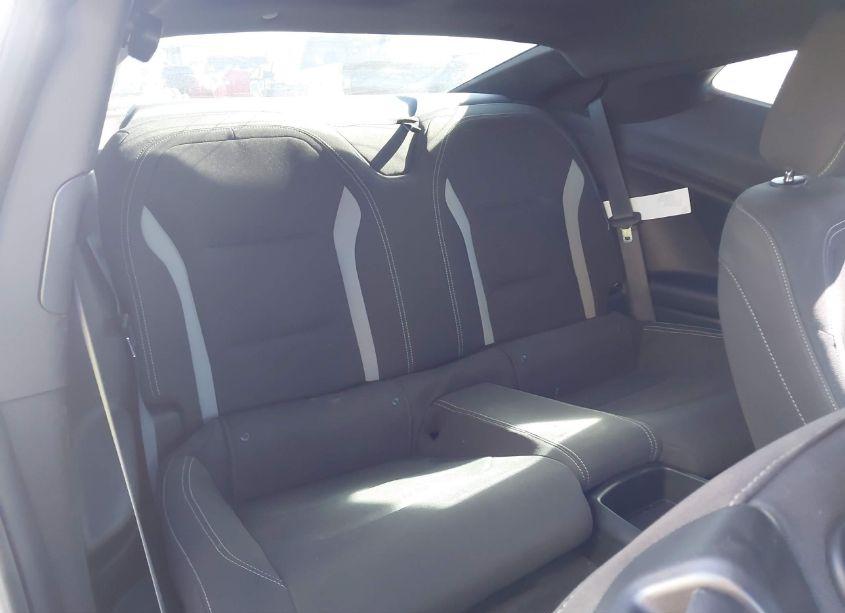 Photo 8 of 2018 Chevrolet Camaro 1LT (VIN 1G1FB1RS1J0134783)