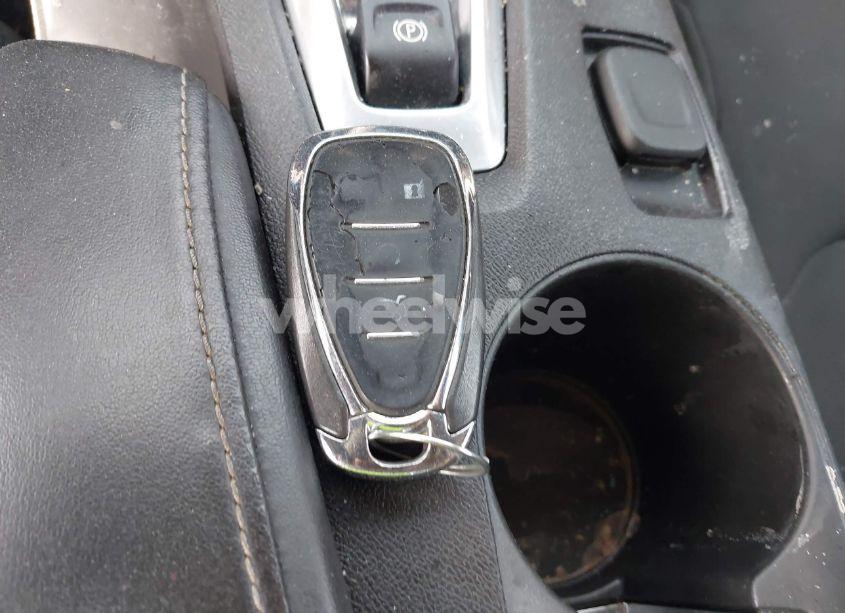 Photo 11 of 2018 Chevrolet Camaro 1LT (VIN 1G1FB1RS1J0153589)