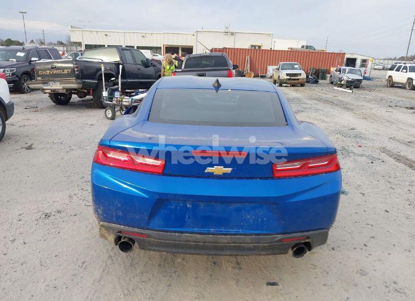 Photo 16 of 2018 Chevrolet Camaro 1LT (VIN 1G1FB1RS1J0153589)