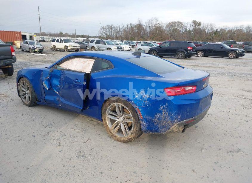 Photo 3 of 2018 Chevrolet Camaro 1LT (VIN 1G1FB1RS1J0153589)