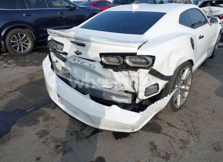 Photo 6 of 2021 Chevrolet Camaro RWD 1LT (VIN 1G1FB1RS1M0138675)