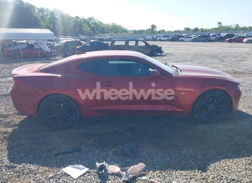 Photo 13 of 2016 Chevrolet Camaro 1LT (VIN 1G1FB1RS2G0143758)