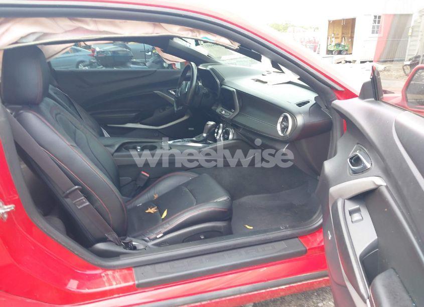 Photo 5 of 2016 Chevrolet Camaro 1LT (VIN 1G1FB1RS2G0161600)