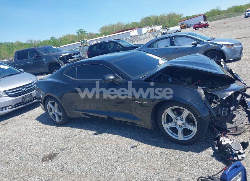 Photo 13 of 2016 Chevrolet Camaro 1LT (VIN 1G1FB1RS2G0183208)