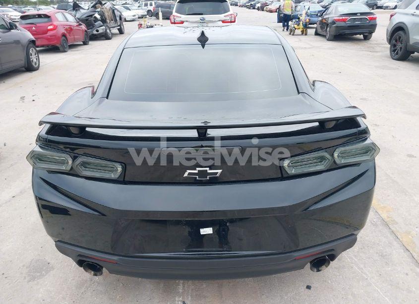 Photo 16 of 2017 Chevrolet Camaro 1LT (VIN 1G1FB1RS2H0191083)