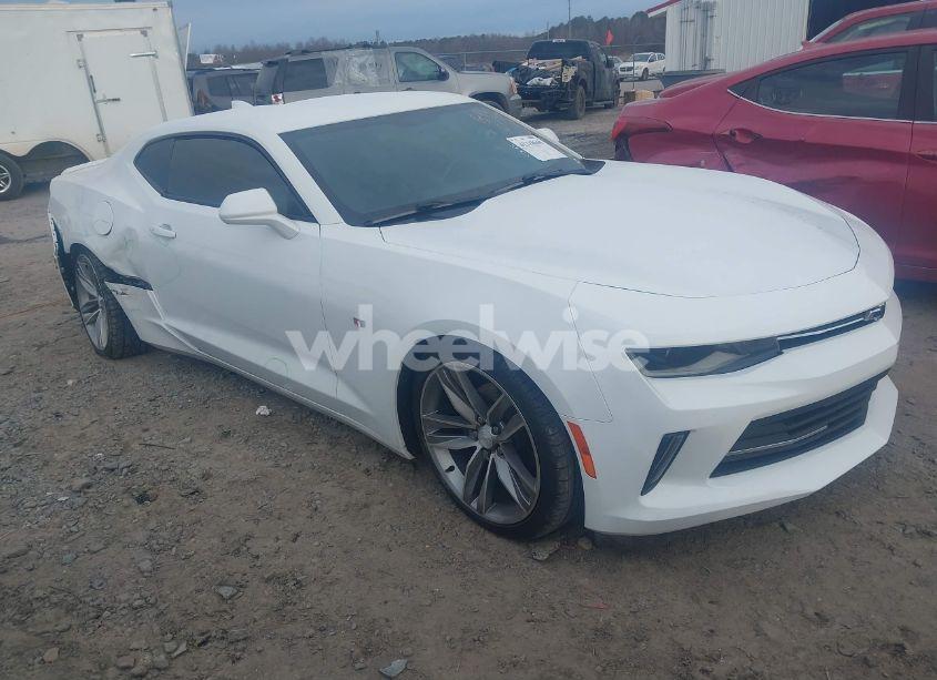 2018 Chevrolet Camaro 1LT (VIN 1G1FB1RS2J0142116) main photo