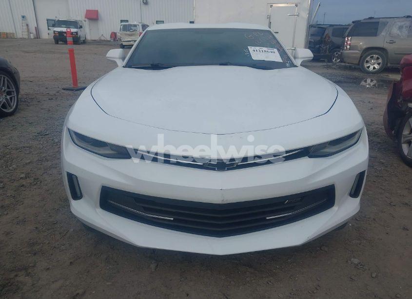 Photo 12 of 2018 Chevrolet Camaro 1LT (VIN 1G1FB1RS2J0142116)
