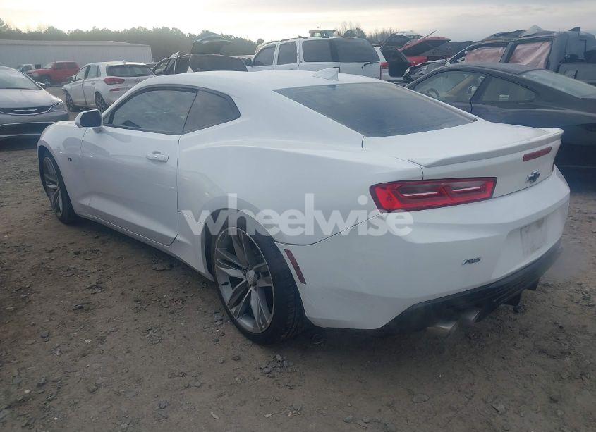 Photo 3 of 2018 Chevrolet Camaro 1LT (VIN 1G1FB1RS2J0142116)