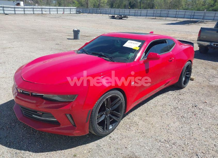 Photo 2 of 2018 Chevrolet Camaro 1LT (VIN 1G1FB1RS2J0159093)