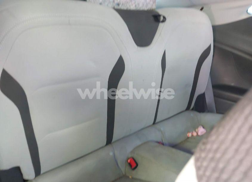 Photo 8 of 2018 Chevrolet Camaro 1LT (VIN 1G1FB1RS2J0159093)