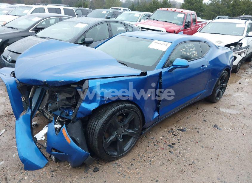 Photo 2 of 2018 Chevrolet Camaro 1LT (VIN 1G1FB1RS2J0186892)