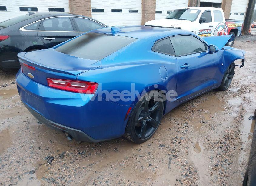 Photo 4 of 2018 Chevrolet Camaro 1LT (VIN 1G1FB1RS2J0186892)