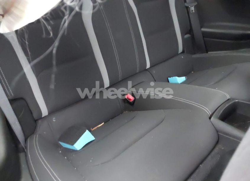 Photo 8 of 2018 Chevrolet Camaro 1LT (VIN 1G1FB1RS2J0186892)