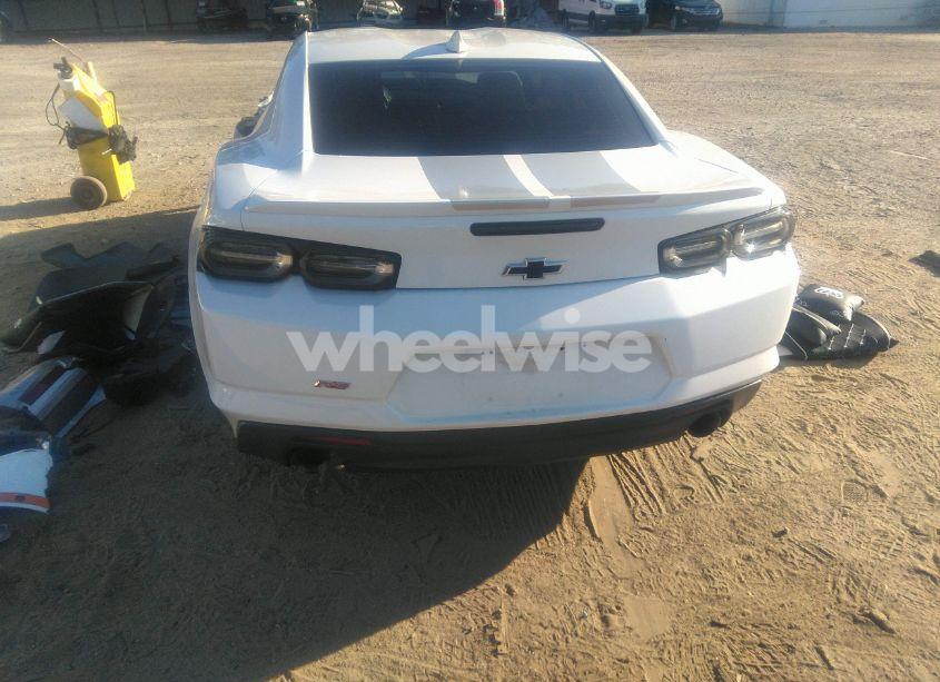 Photo 17 of 2019 Chevrolet Camaro 1LT (VIN 1G1FB1RS2K0117623)