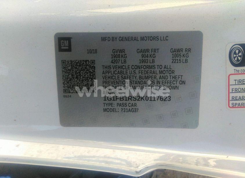 Photo 9 of 2019 Chevrolet Camaro 1LT (VIN 1G1FB1RS2K0117623)