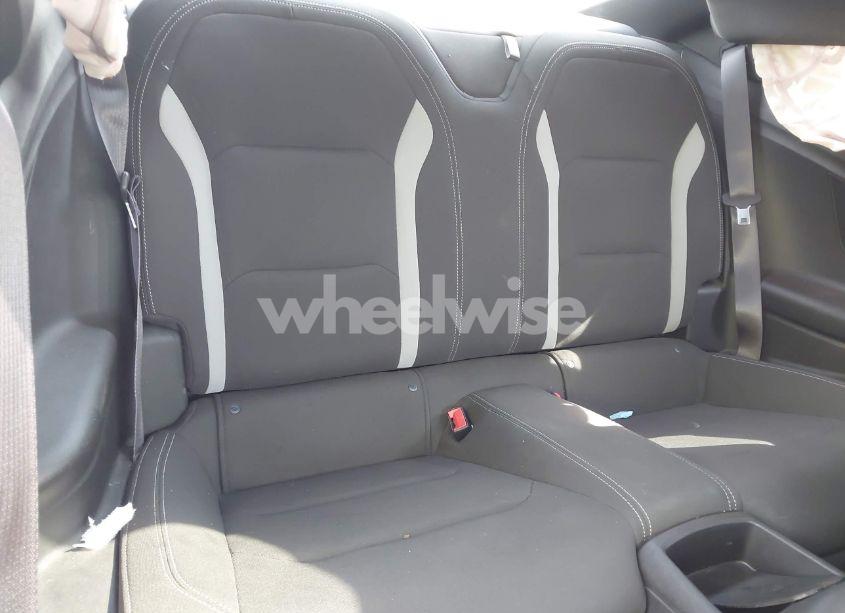 Photo 8 of 2016 Chevrolet Camaro 1LT (VIN 1G1FB1RS3G0183962)