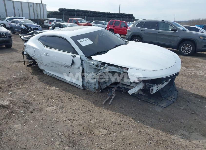 2017 Chevrolet Camaro 1LT (VIN 1G1FB1RS3H0126663) main photo