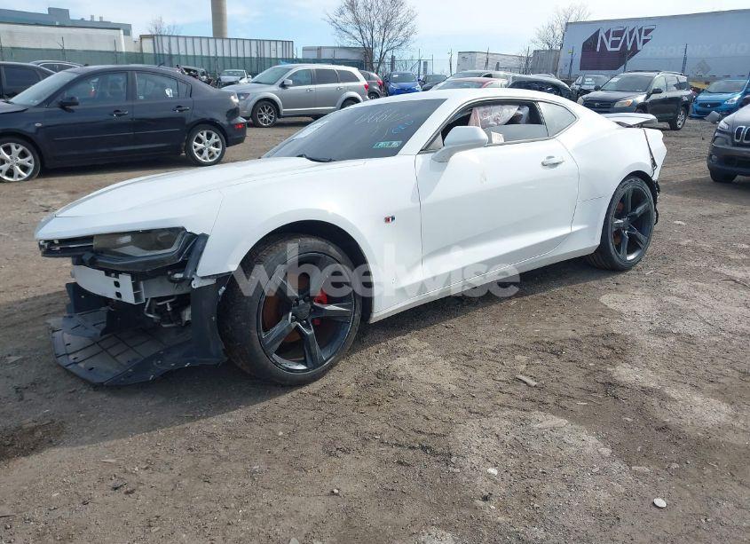 Photo 2 of 2017 Chevrolet Camaro 1LT (VIN 1G1FB1RS3H0126663)