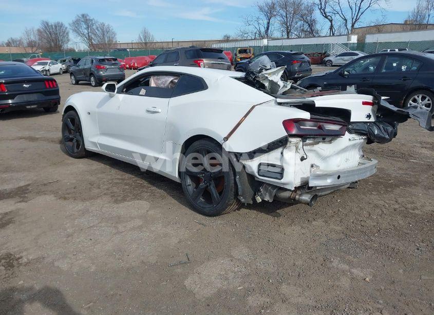 Photo 3 of 2017 Chevrolet Camaro 1LT (VIN 1G1FB1RS3H0126663)