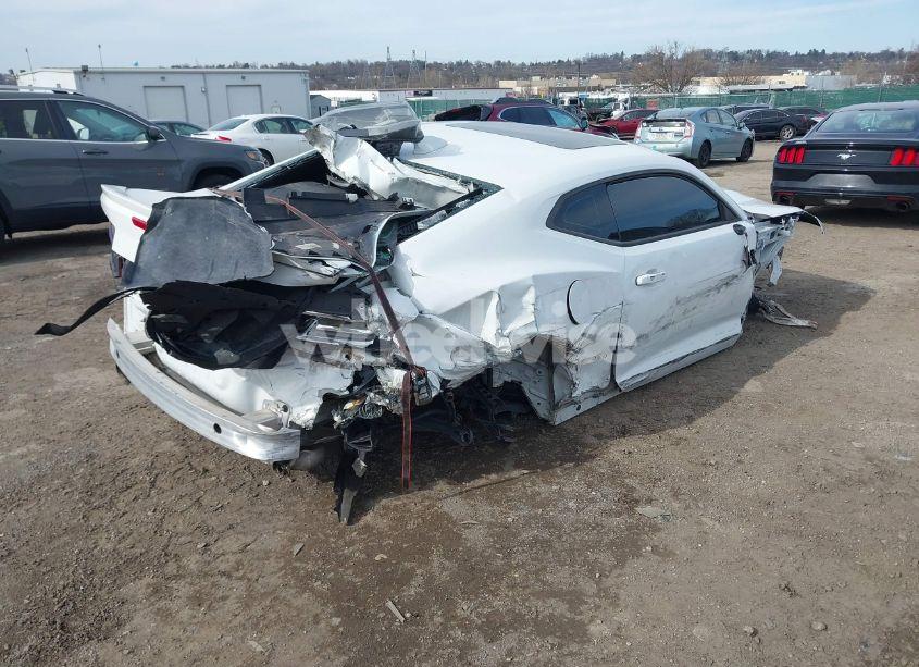 Photo 4 of 2017 Chevrolet Camaro 1LT (VIN 1G1FB1RS3H0126663)