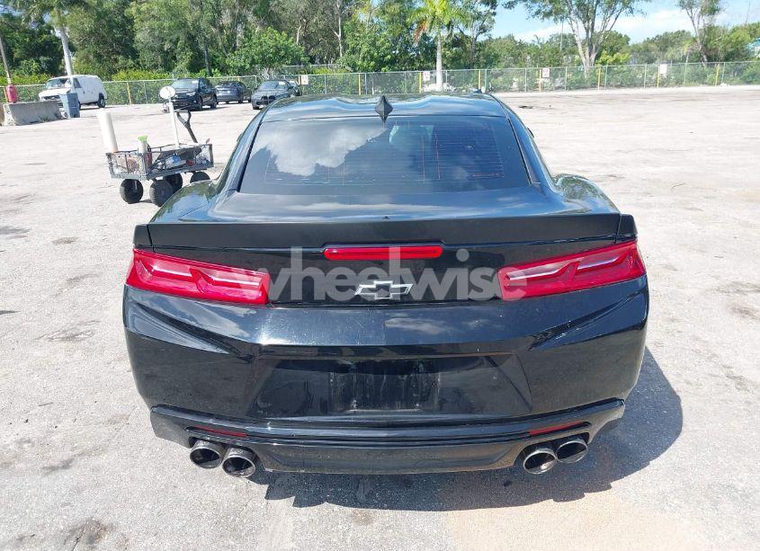 Photo 15 of 2017 Chevrolet Camaro 1LT (VIN 1G1FB1RS3H0149098)