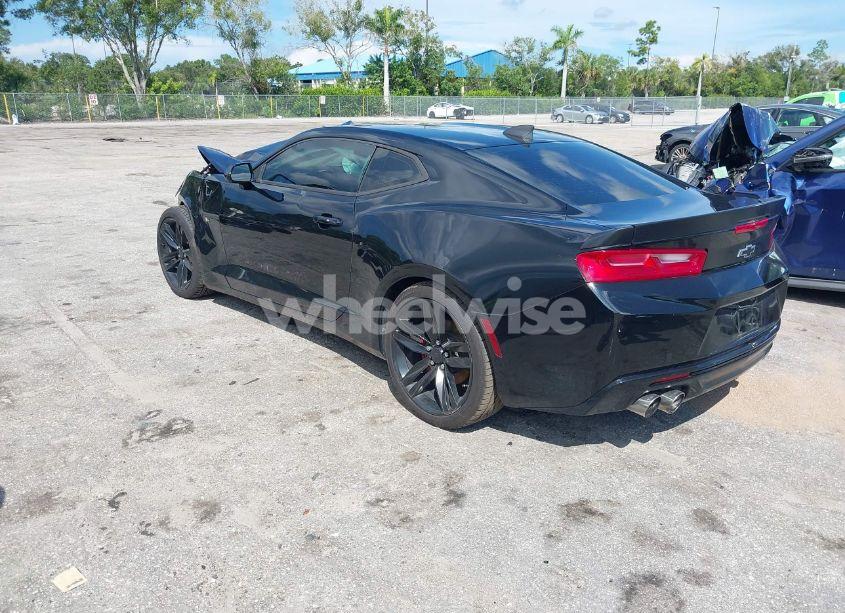 Photo 3 of 2017 Chevrolet Camaro 1LT (VIN 1G1FB1RS3H0149098)