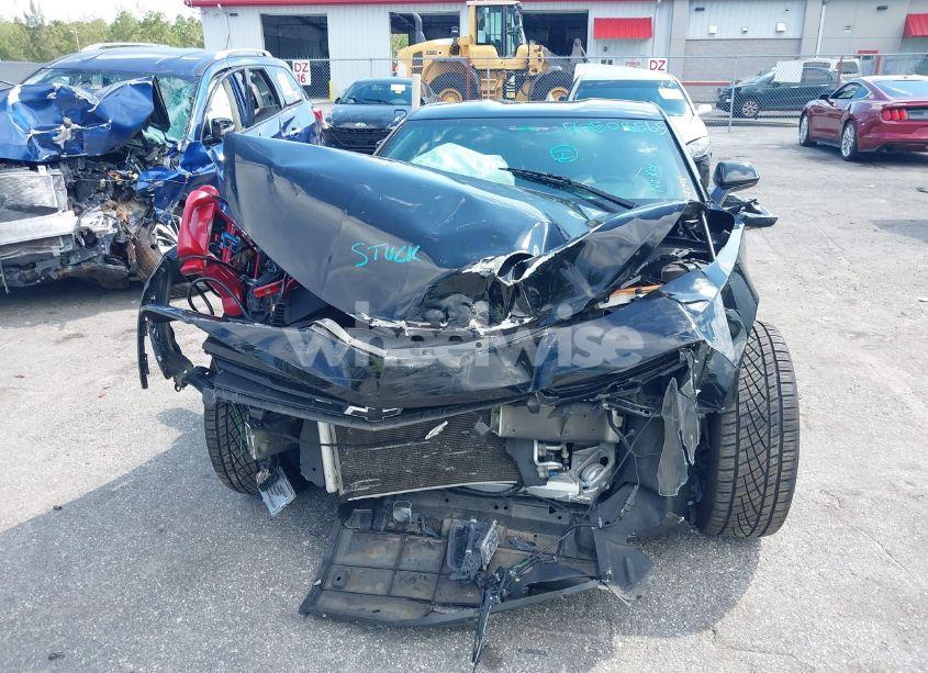 Photo 6 of 2017 Chevrolet Camaro 1LT (VIN 1G1FB1RS3H0149098)