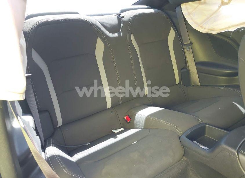 Photo 8 of 2017 Chevrolet Camaro 1LT (VIN 1G1FB1RS3H0149098)