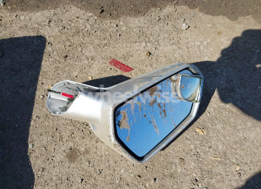 Photo 12 of 2018 Chevrolet Camaro 1LT (VIN 1G1FB1RS3J0149110)