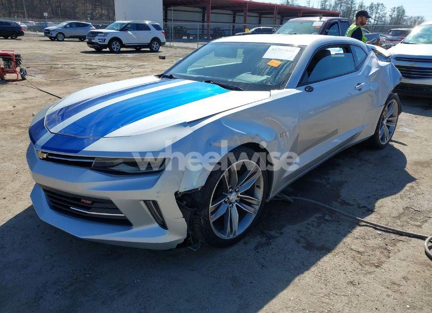 Photo 2 of 2018 Chevrolet Camaro 1LT (VIN 1G1FB1RS3J0149110)